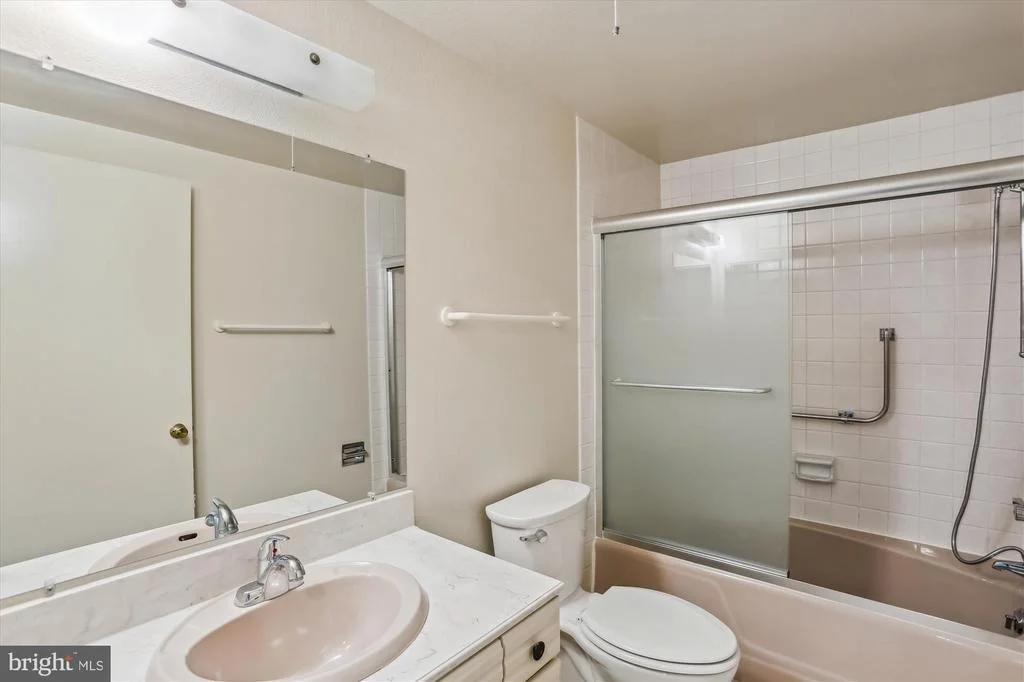 Photo of Unit 102D at 3640 GLENEAGLES DRIVE