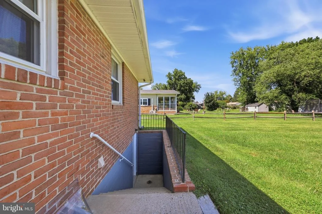 Photo of 7913 JUNIPER DRIVE