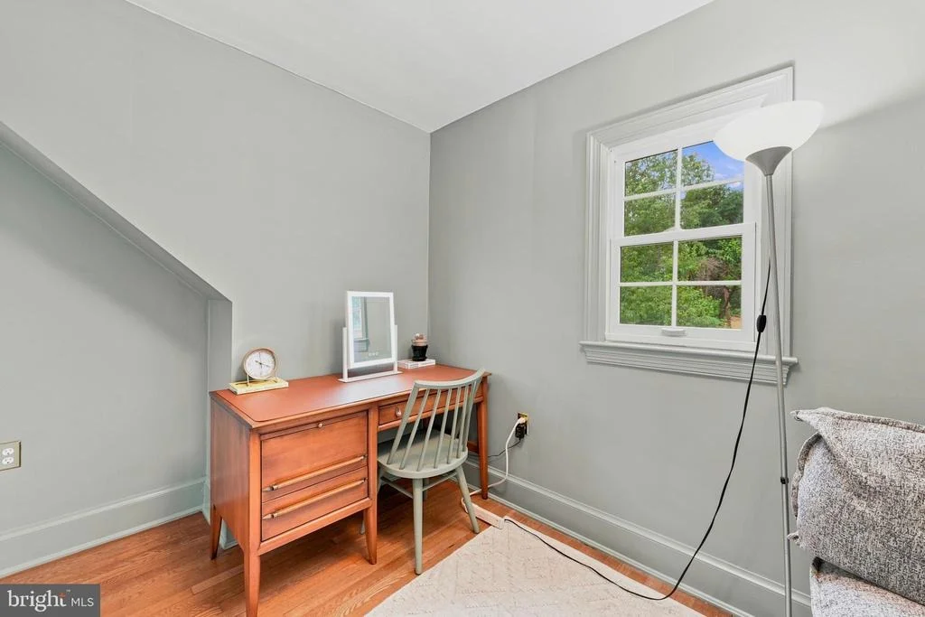 Photo of 9404 WORTH AVENUE