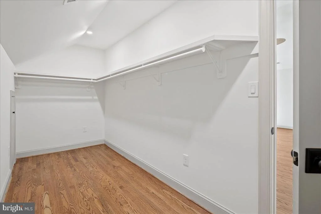 Photo of 9020 BEATTY DRIVE
