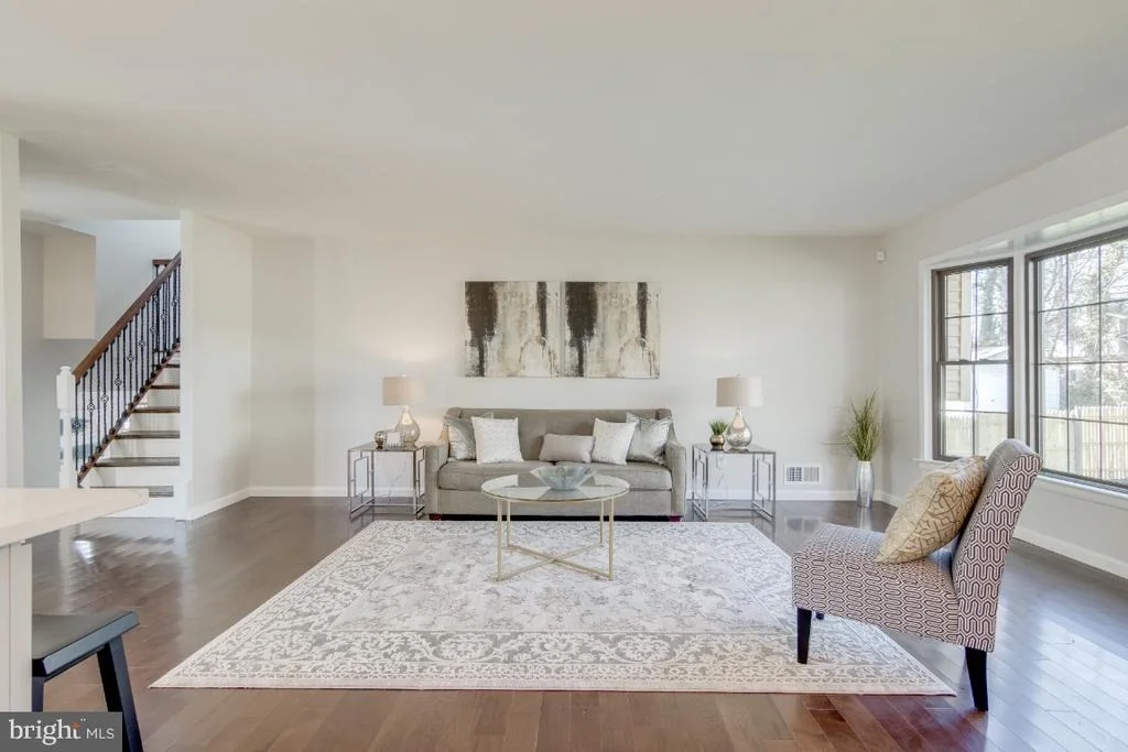 Photo of 6912 HEIDELBURG ROAD