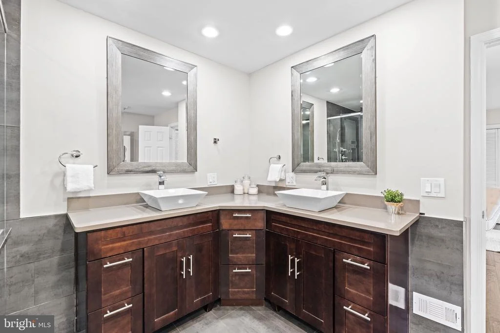 Photo of 6836 COMPTON HEIGHTS CIRCLE