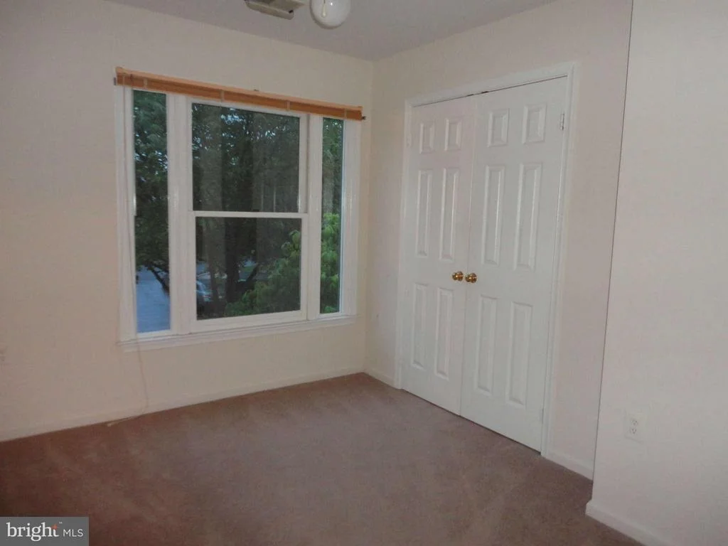 Photo of 21 LEATHERLEAF COURT