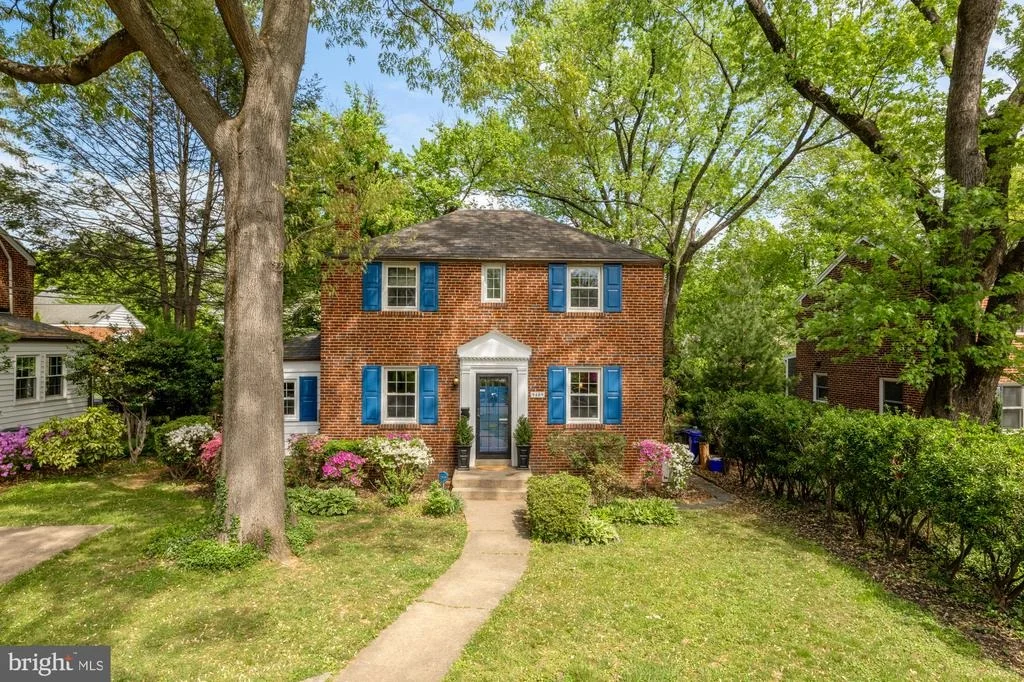 Photo of 9409 WOODLAND DRIVE