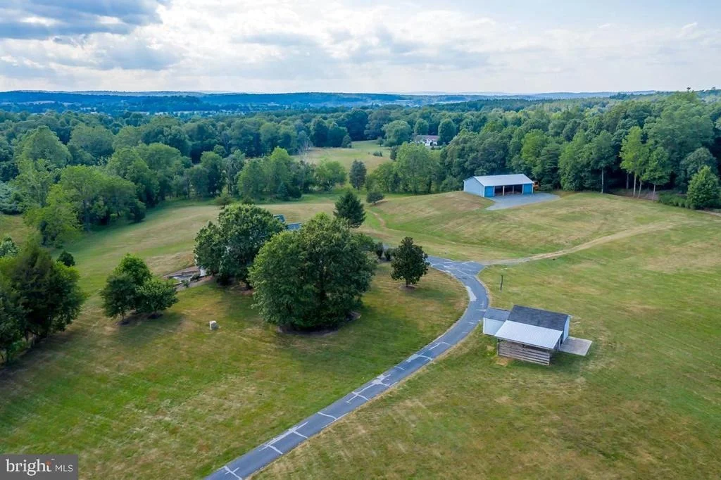 Photo of 22669 WATSON ROAD