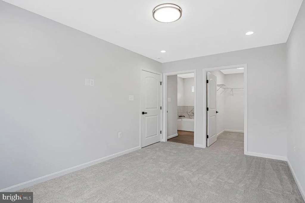 Photo of 10 POPLAR LANE
