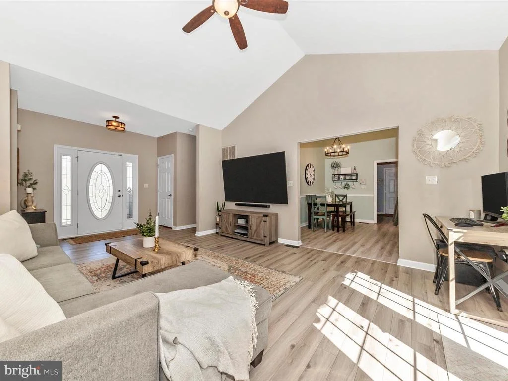 Photo of 84 GORDON DRIVE