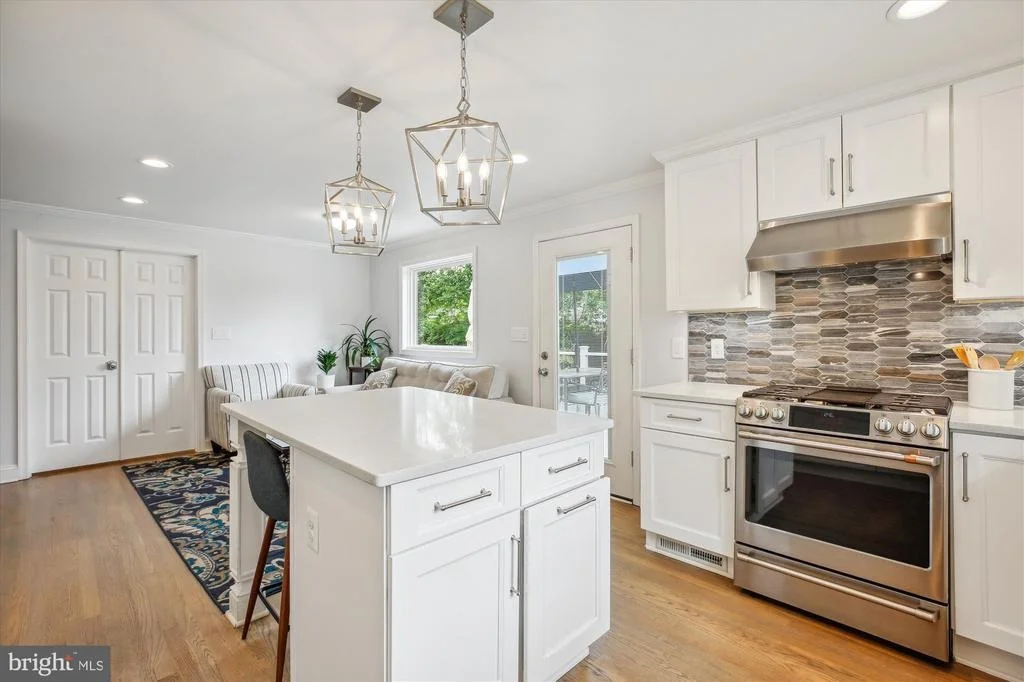 Photo of 2709 EMMET ROAD