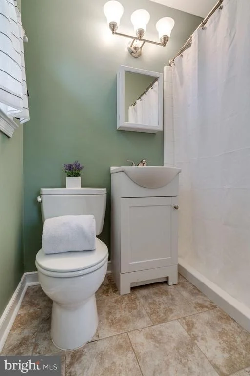 Photo of 6810 HUNTSMAN BOULEVARD