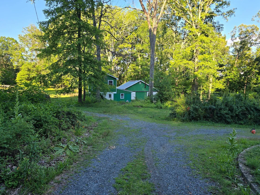 Photo of 6301 LEEDS MANOR