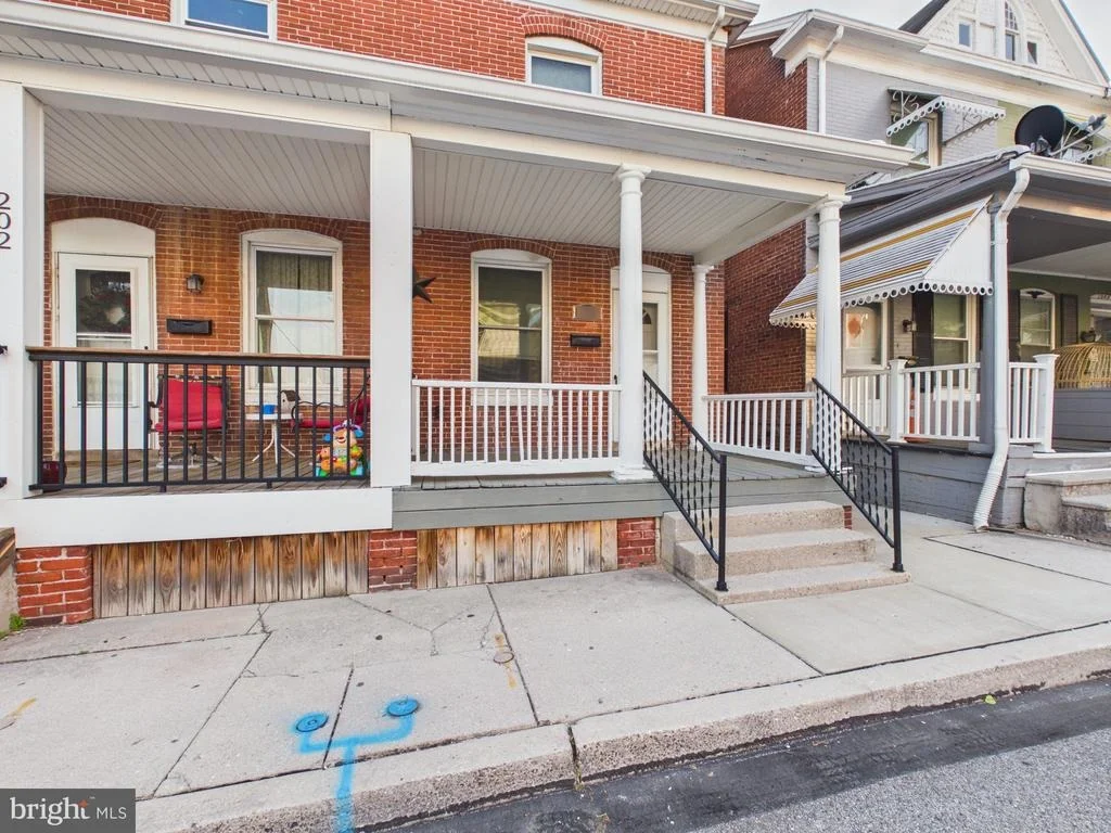 Photo of 202 RUTH AVENUE