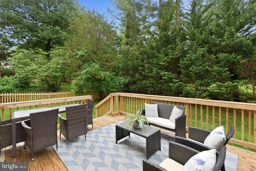Photo of 1122 BETTSTRAIL WAY