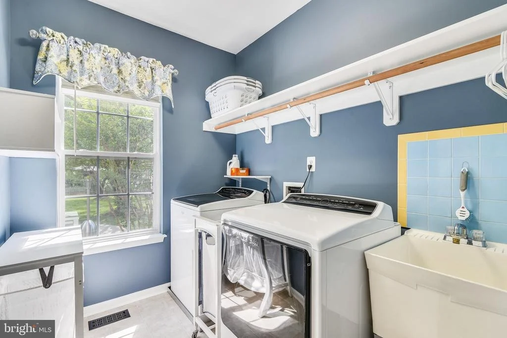 Photo of 25853 SPRING FARM CIRCLE