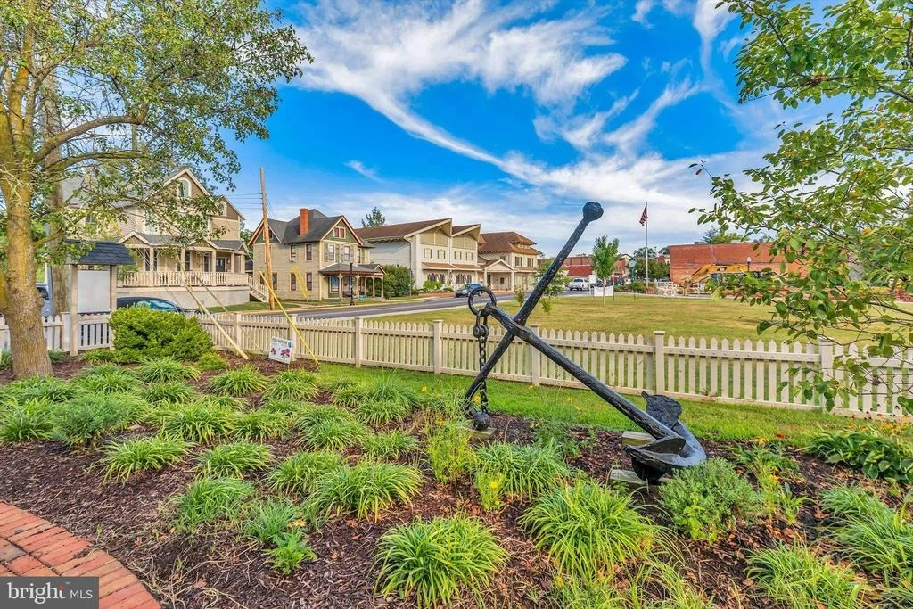 Photo of 25016 TANNIN CIRCLE