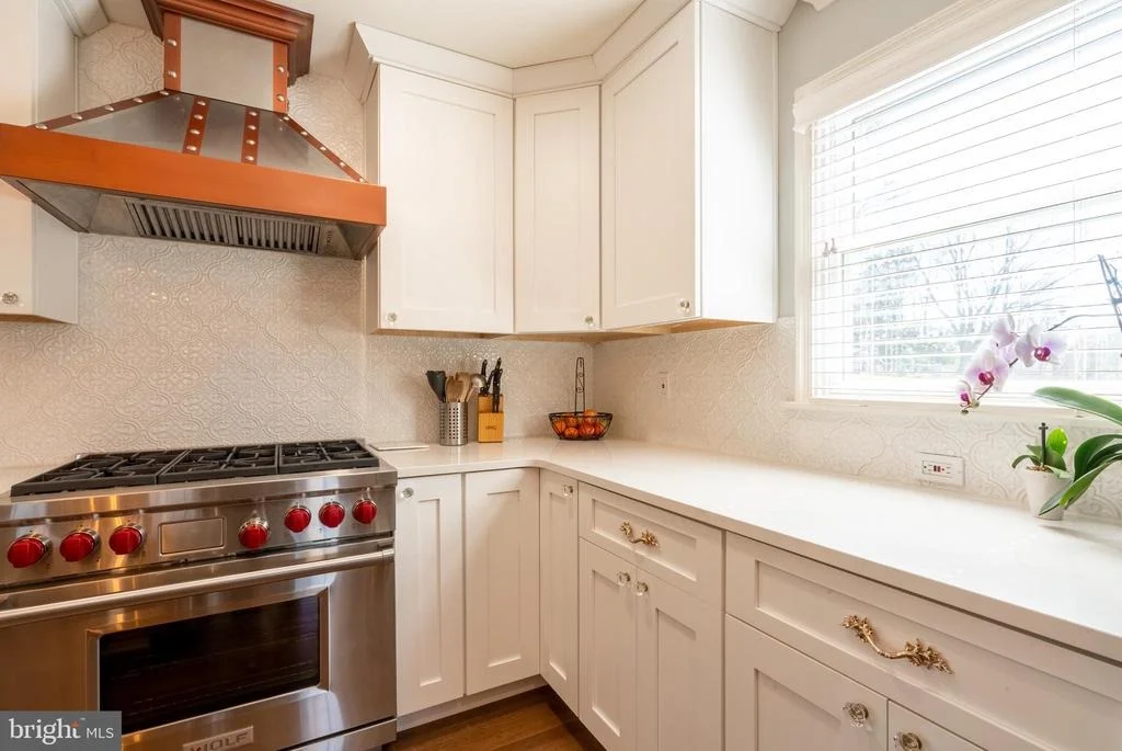Photo of 4029 CRESCENT ROAD