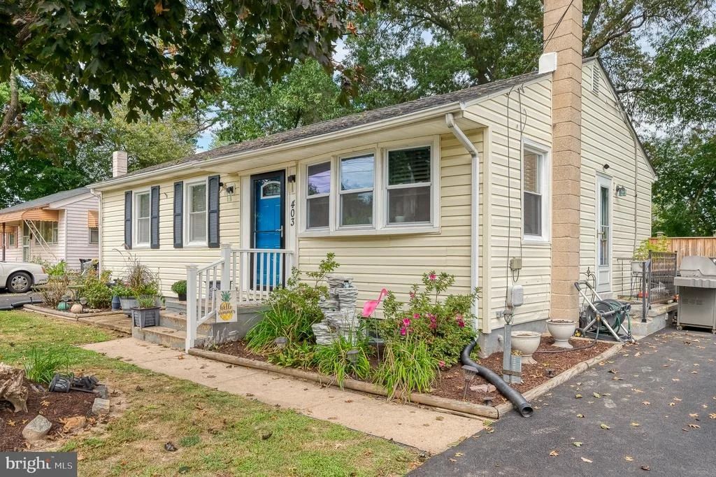 Photo of 403 WEBB LANE