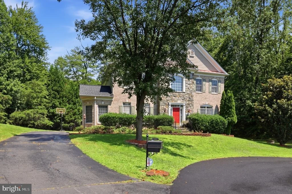 Photo of 9205 FOREST GREENS DRIVE