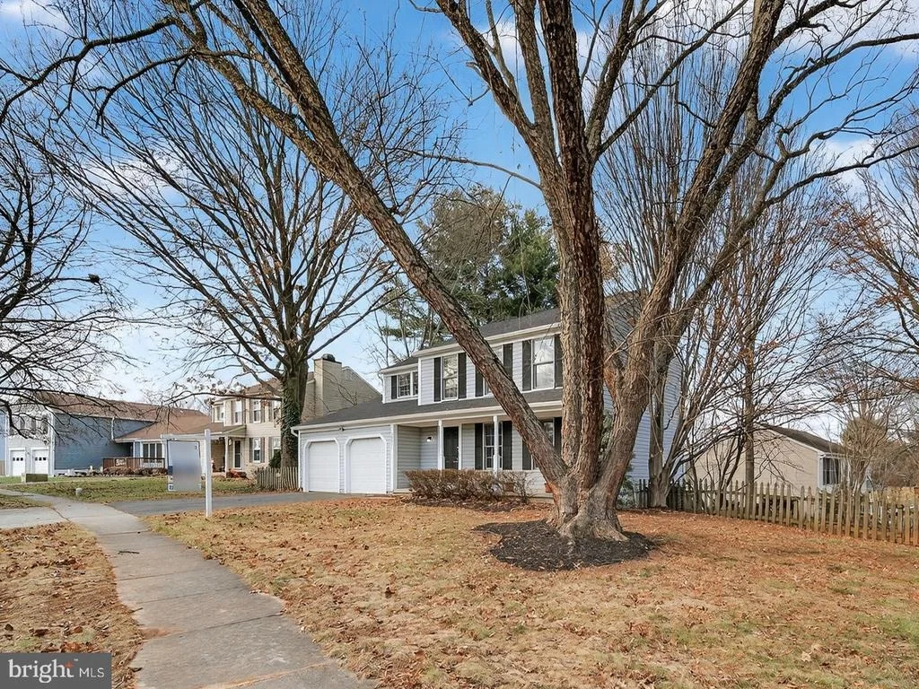 Photo of 18011 SILVER LEAF DRIVE