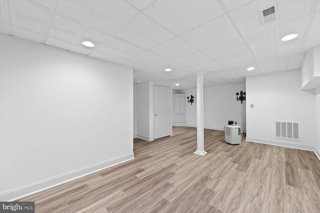 Photo of 20340 SILVER LAKE DRIVE
