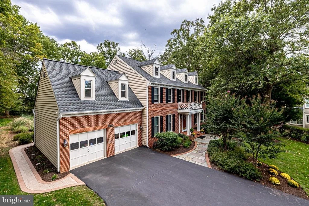Photo of 12704 POND CREST LANE
