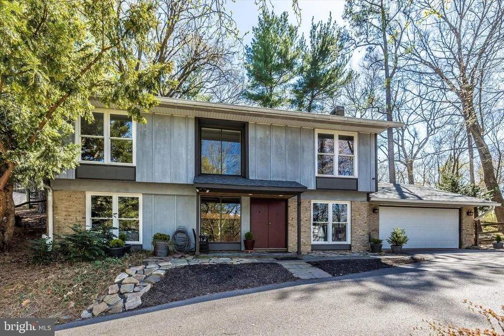 Photo of 8623 PINECLIFF DRIVE