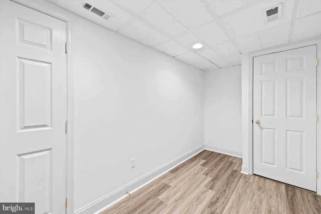 Photo of 20340 SILVER LAKE DRIVE