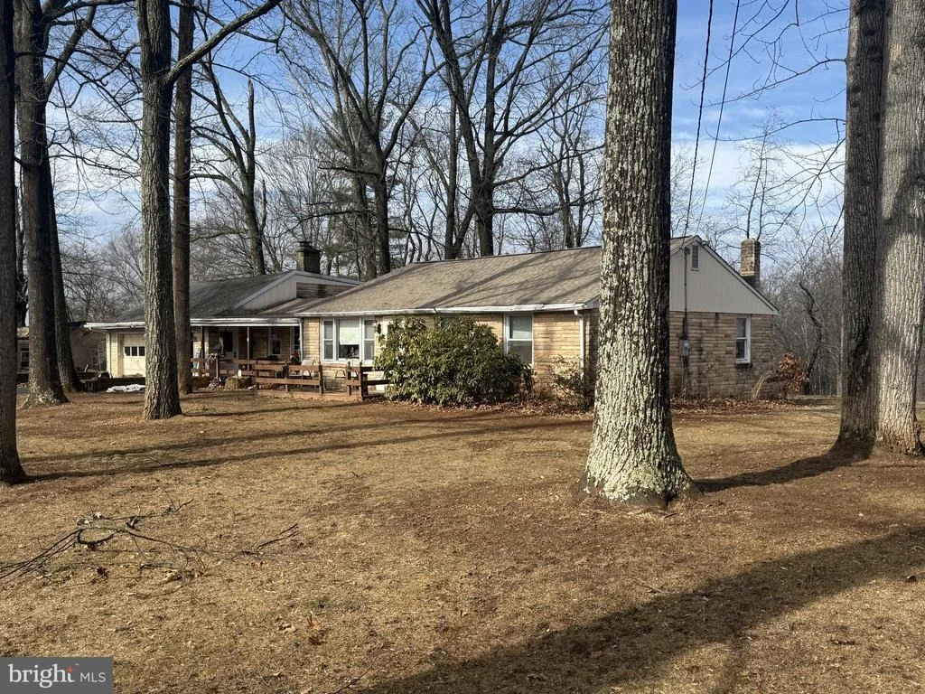 Photo of 1024 CHERRYTOWN ROAD