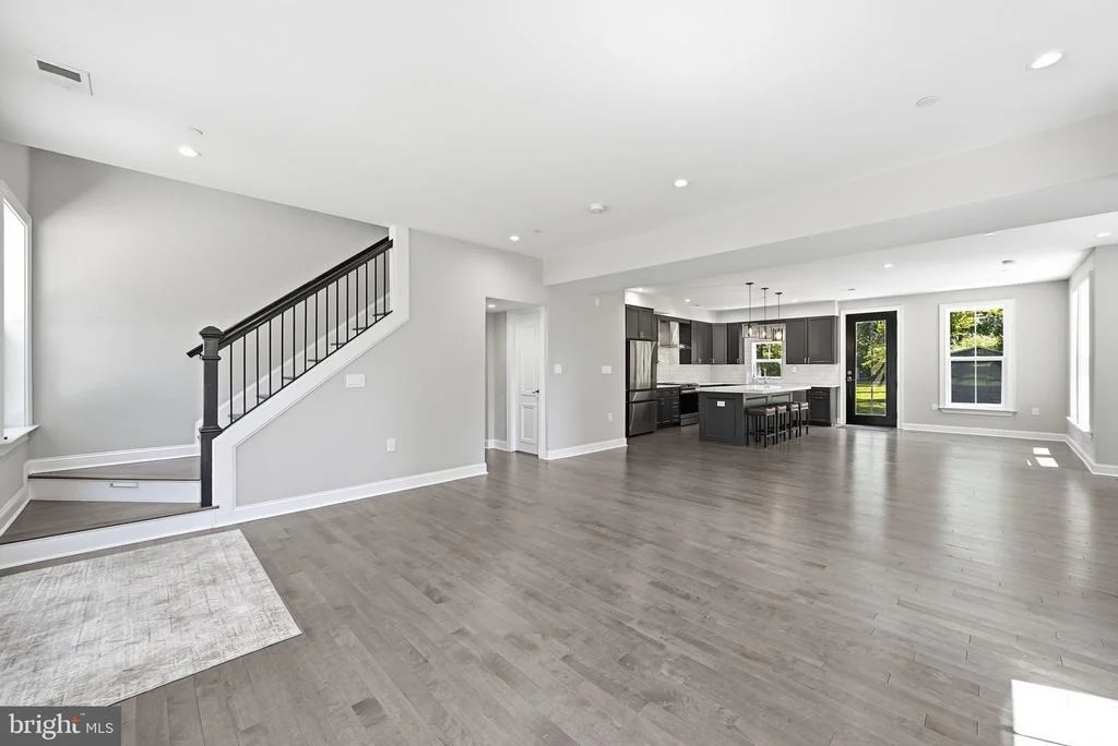 Photo of 1211 LINTON LANE