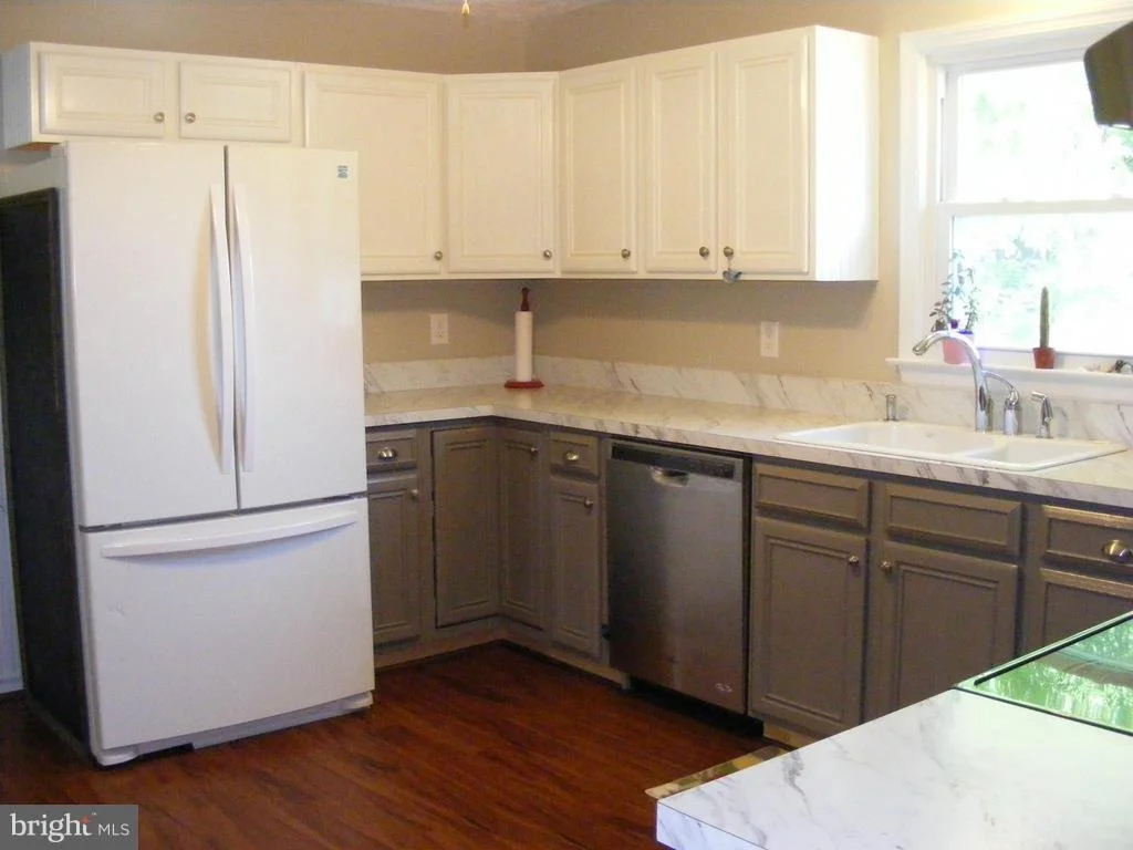 Photo of 17104 WATERLOO ROAD
