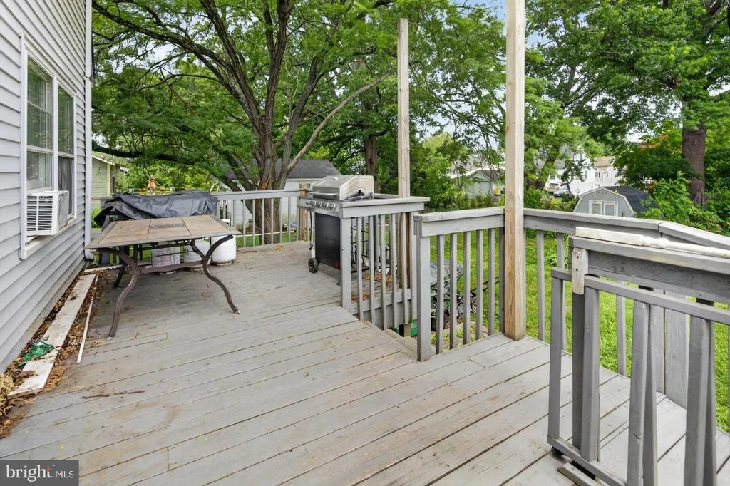 Photo of 8 PENNROAD AVE