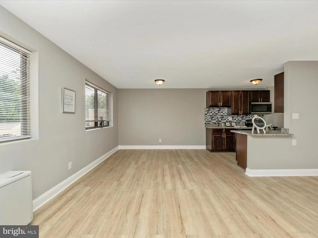 Photo of Unit 417 at 8601 MANCHESTER ROAD