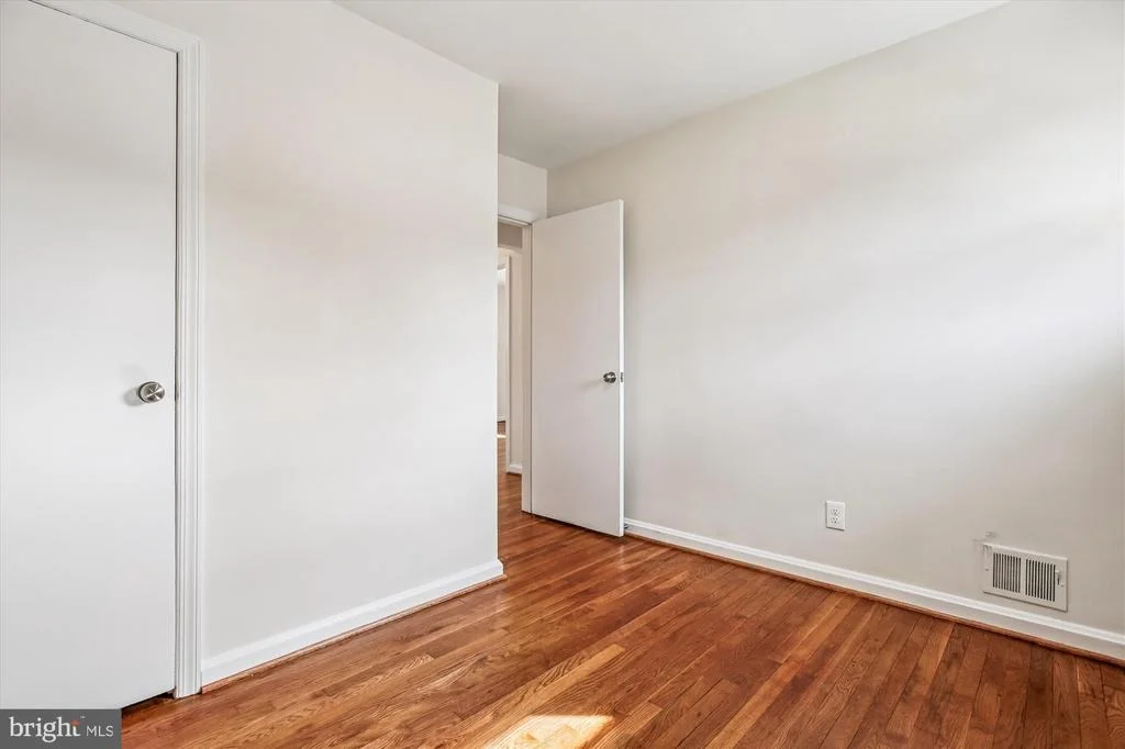 Photo of 11603 VEIRS MILL ROAD