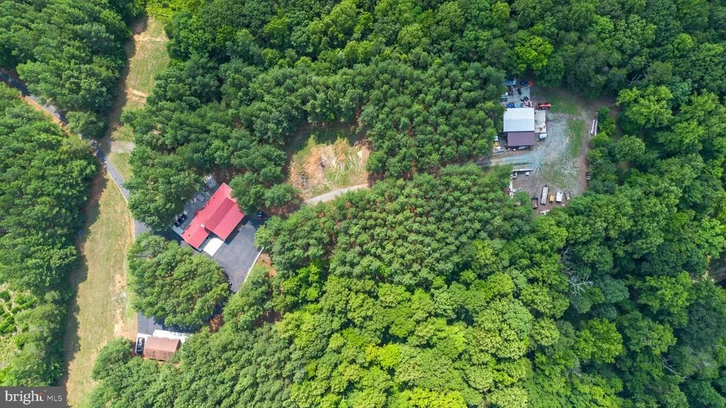 Photo of 362 DELL PERKINS ROAD