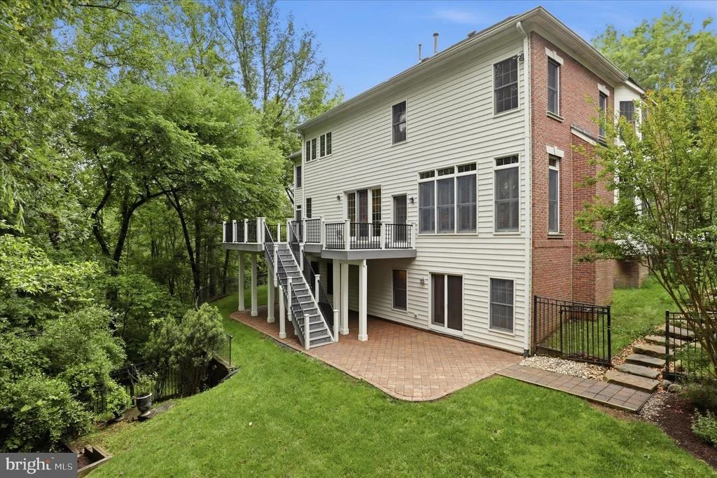Photo of 1127 MARLENE LANE