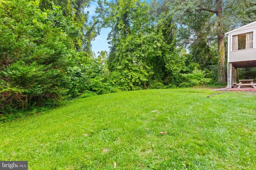 Photo of 5718 LEAF LANE