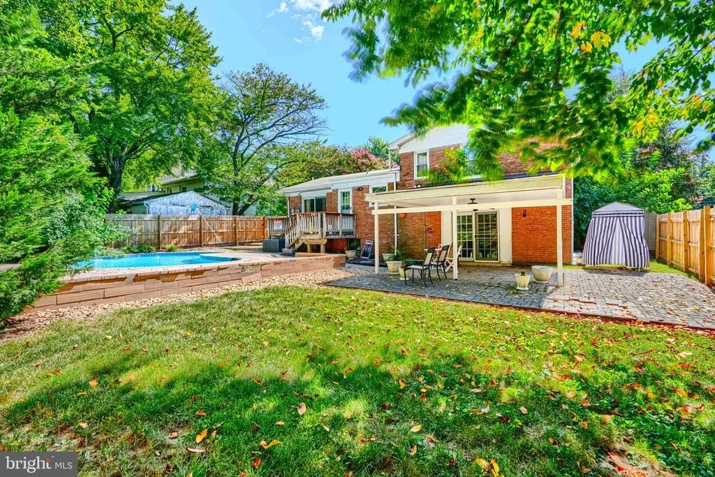 Photo of 10708 WOODSDALE DRIVE