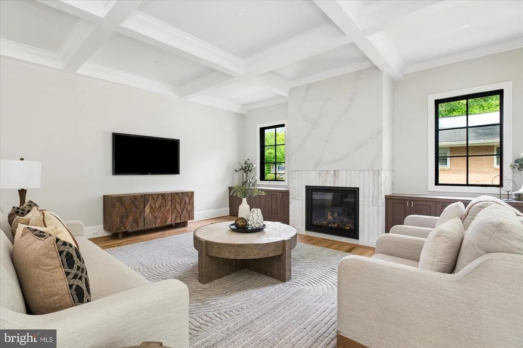 Photo of 1515 CRESTWOOD LANE