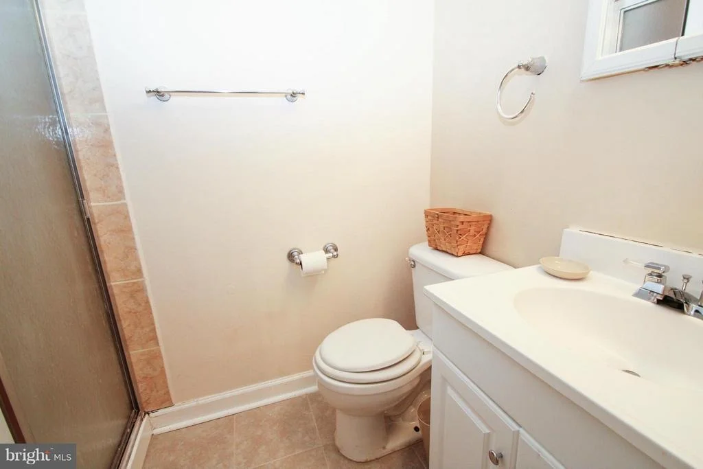 Photo of Unit 1B at 11658 STONEVIEW SQUARE