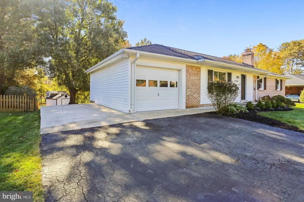 Photo of 3524 FALLING GREEN ROAD