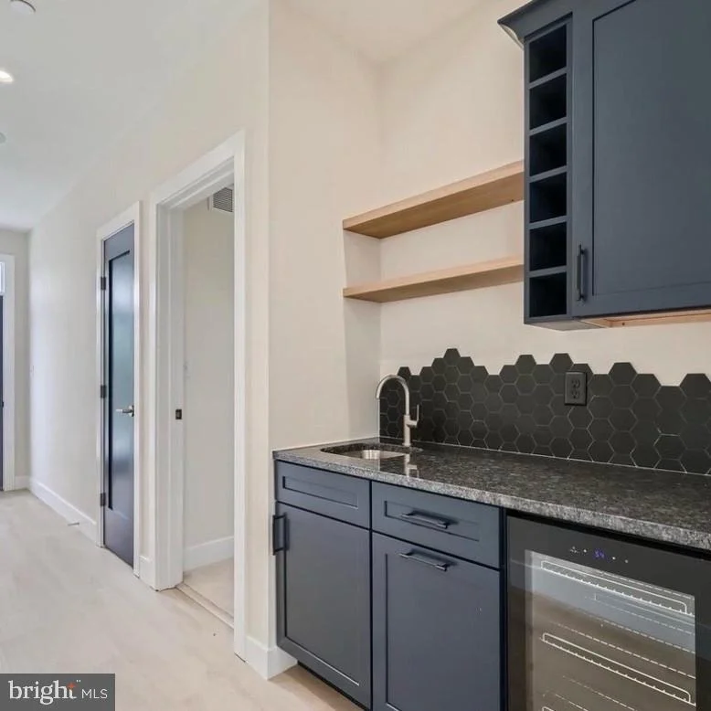 Photo of 6931 RIVER DRIVE ROAD