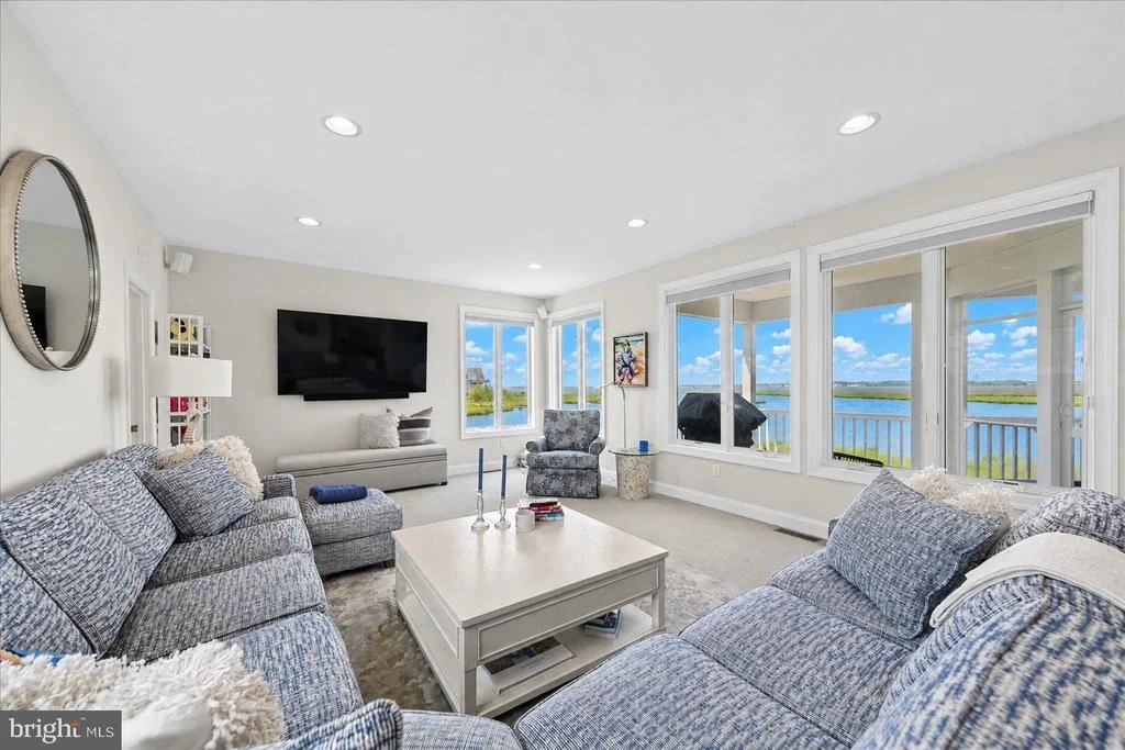 Photo of 40081 OCEANSIDE DRIVE