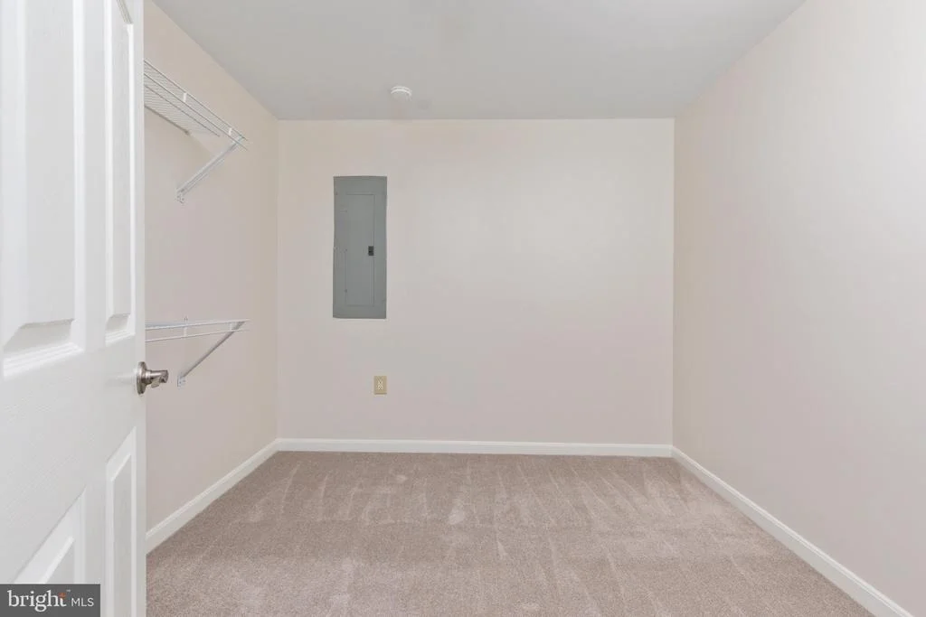 Photo of 922 WAYNE DRIVE