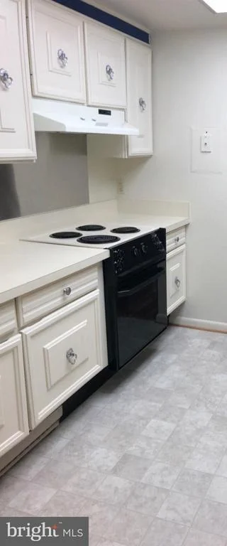 Photo of Unit 103F at 3642 GLENEAGLES DRIVE