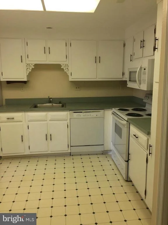 Photo of Unit 152A at 3500 FOREST EDGE DRIVE