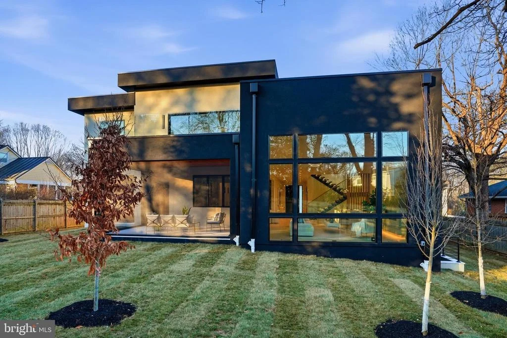 Photo of 7103 WESTBURY ROAD
