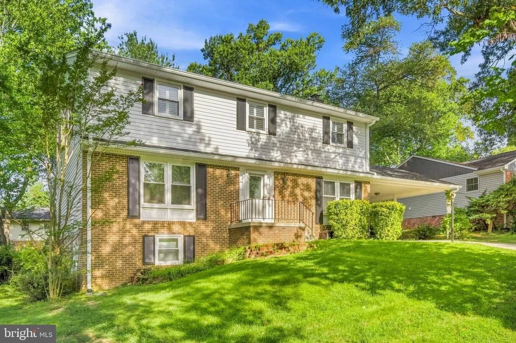 Photo of 6640 PARK HALL DRIVE