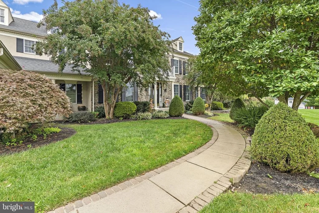 Photo of 2304 WILLOW VALE DRIVE