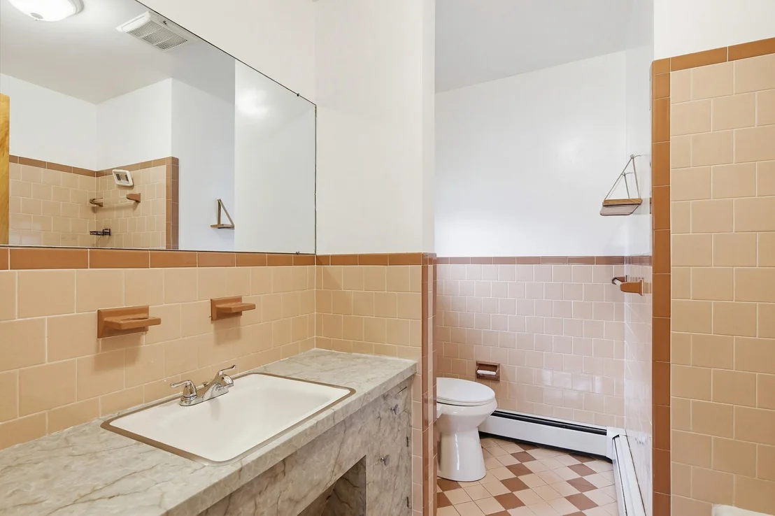 Photo of 715 FRANKLIN AVENUE