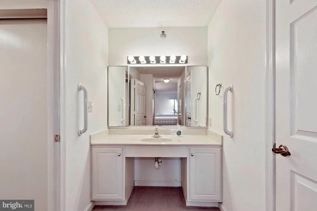 Photo of Unit 311 at 14801 PENNFIELD CIRCLE