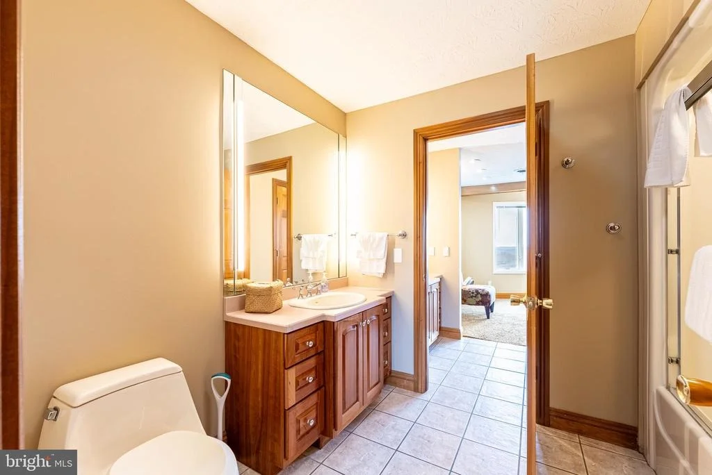 Photo of 1200 MOUNTAINVIEW DRIVE